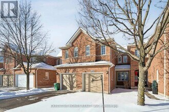 2665 Thomas St in Mississauga, ON - Building Photo - Building Photo