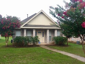 116 Martha George Hall Dr in Troy, AL - Building Photo