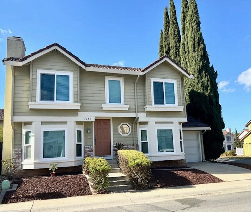 7243 Sleepy Creek Dr in San Jose, CA - Building Photo