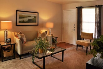 Rancho Carrera Apartments in Santa Fe, NM - Building Photo - Building Photo