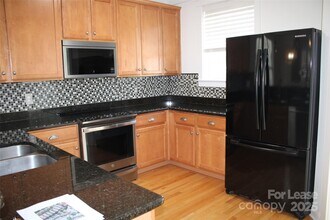 541 Jetton St in Davidson, NC - Building Photo - Building Photo
