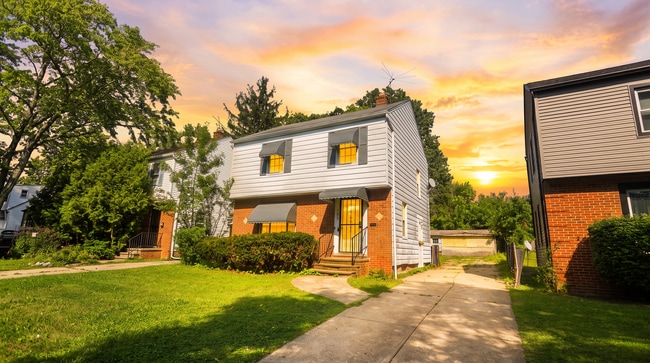 property at 3365 E 147th St