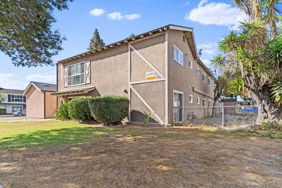 12602 Kensington Ln, Unit 09 in Garden Grove, CA - Foto de edificio