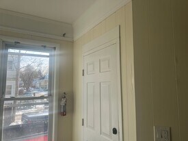 8 Fox Terrace, Unit 1 in Poughkeepsie, NY - Building Photo
