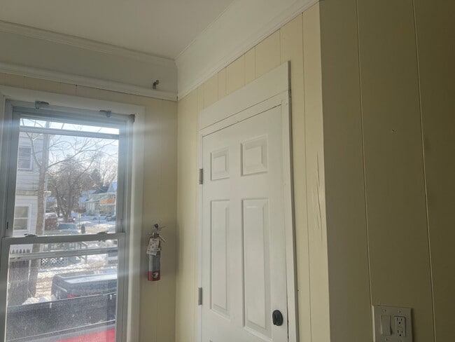 8 Fox Terrace, Unit 1