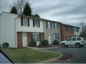 The Meadows in Burlington, NC - Building Photo - Building Photo