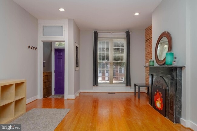 224 N Milton Ave in Baltimore, MD - Building Photo - Building Photo