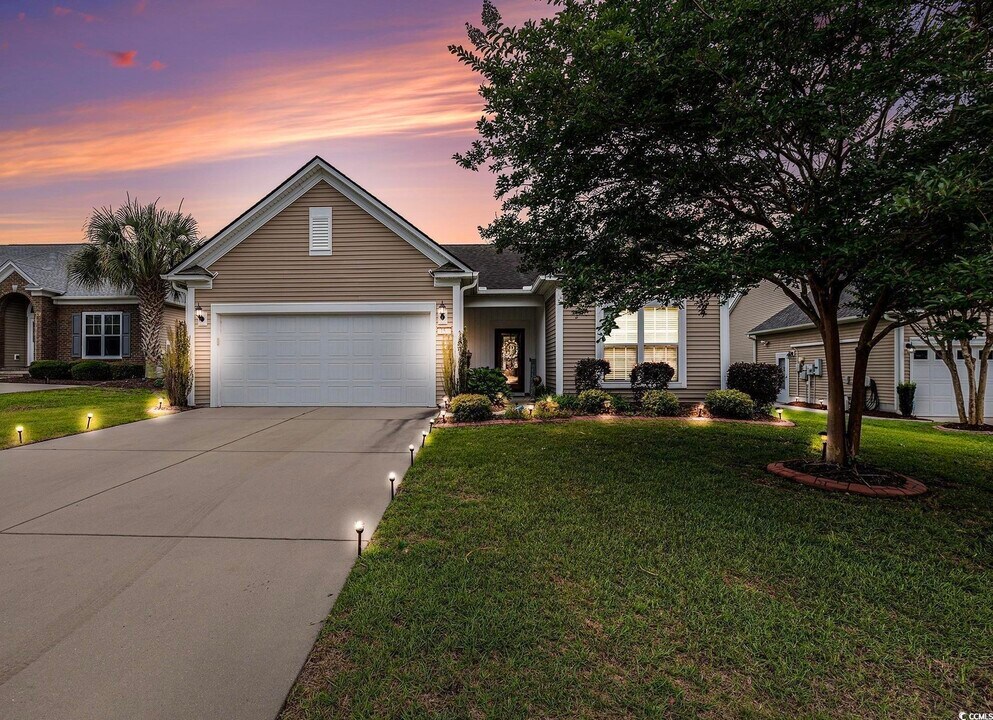 15 Saltwind Loop in Murrells Inlet, SC - Building Photo