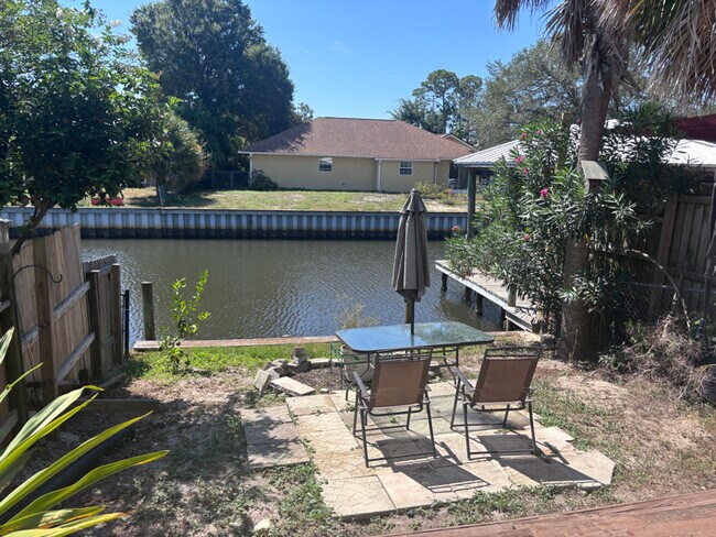 1209 Capri Dr in Panama City, FL - Building Photo - Building Photo