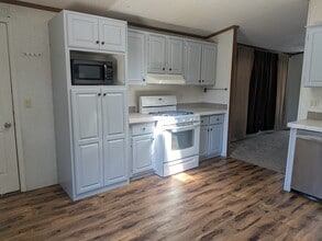 205 Spruce Ave in Lochbuie, CO - Building Photo - Building Photo