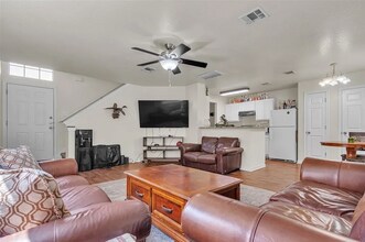 899 Sagewood Trl, Unit 899 in San Marcos, TX - Foto de edificio - Building Photo