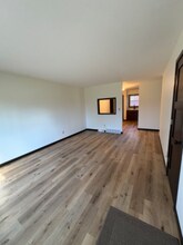 920 Girard St-Unit -920 in Hudson, WI - Building Photo - Building Photo