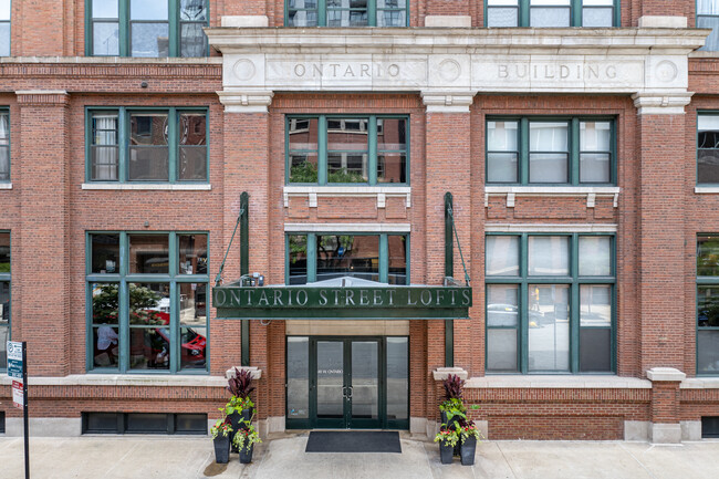 Ontario St. Lofts in Chicago, IL - Building Photo - Building Photo