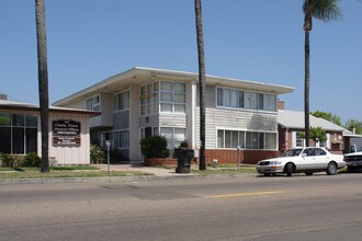 261-263 F St in Chula Vista, CA - Building Photo - Building Photo