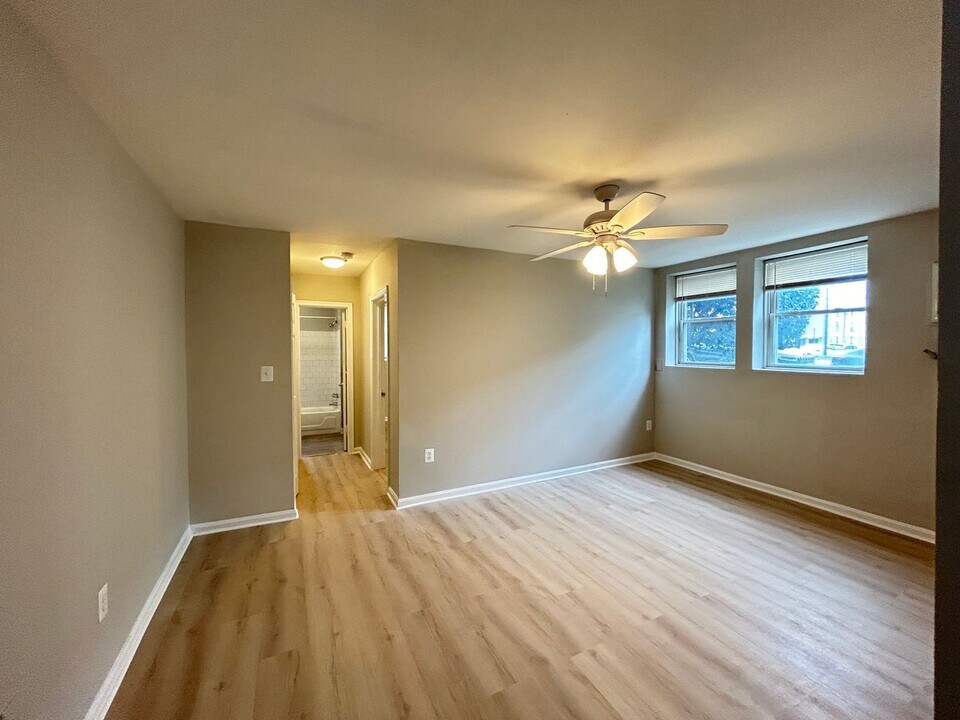 5524 8th St NW in Washington, DC - Building Photo