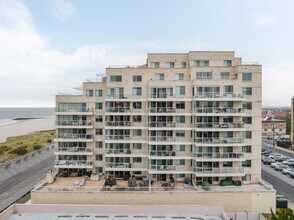 The Renaissance in Long Beach, NY - Building Photo - Building Photo