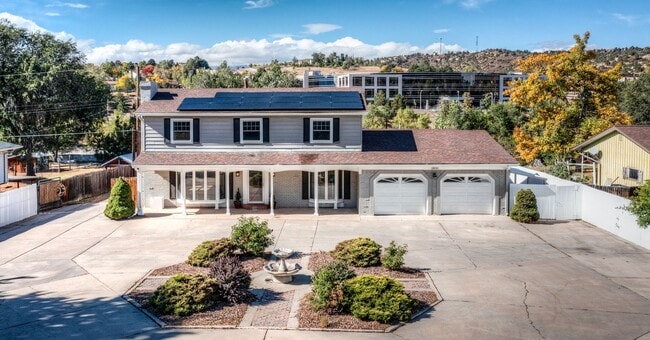 3800 Templeton Gap Rd in Colorado Springs, CO - Building Photo - Building Photo