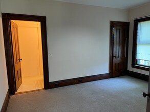 410 N State St-Unit -1 in Concord, NH - Building Photo - Building Photo