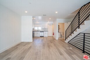 608 N Gramercy Pl in Los Angeles, CA - Building Photo