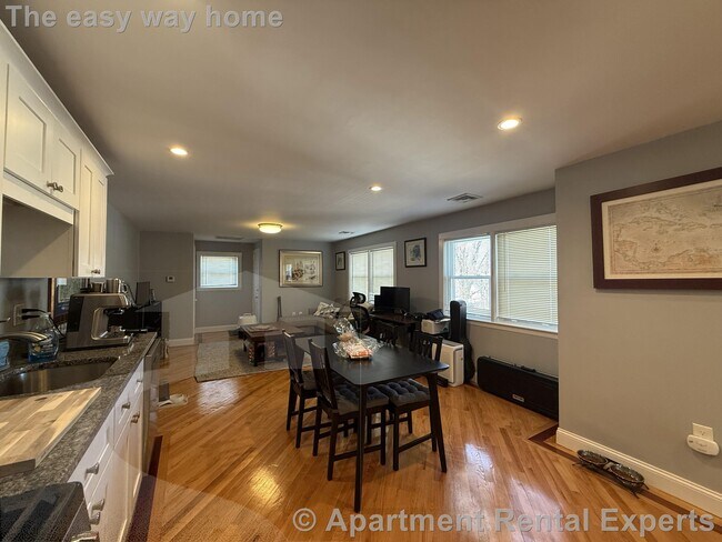 21 Ashland St in Malden, MA - Building Photo - Building Photo