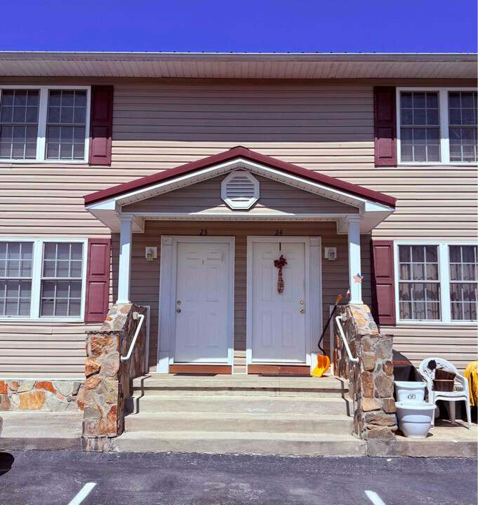 29271 Ironside Ln in Meadowview, VA - Building Photo