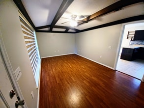 206 Brittney Ln in Hinesville, GA - Foto de edificio - Building Photo