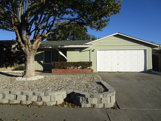 property at 148 Manzanita Dr