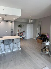 275 NE 18th St in Miami, FL - Foto de edificio - Building Photo