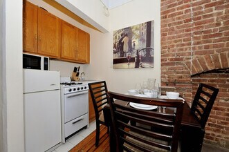 74 W 82 St in New York, NY - Building Photo - Building Photo