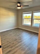 7861 Houston Lp in Medford, OR - Building Photo - Building Photo