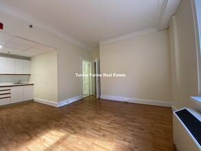 67 Boylston St, Unit 726 in Boston, MA - Building Photo - Building Photo