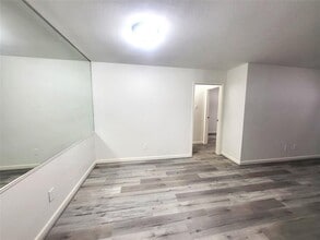 8787 Brae Acres Rd in Houston, TX - Building Photo - Building Photo