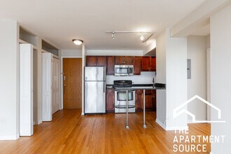 4180 N Marine Dr in Chicago, IL - Building Photo - Building Photo