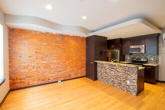 1217 Montrose St in Philadelphia, PA - Building Photo - Building Photo