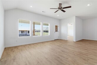 3041 Amarillo Way in Centerton, AR - Building Photo - Building Photo