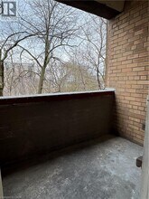 325 James St S in Hamilton, ON - Building Photo - Building Photo