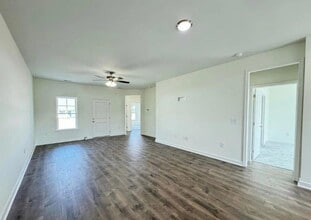 106 E Sillinger Dr in Goldsboro, NC - Building Photo - Building Photo