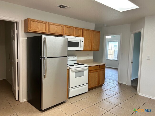 3041 Pine Valley Dr in New Braunfels, TX - Building Photo - Building Photo