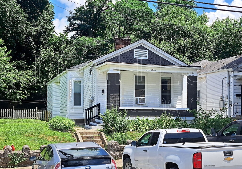 715 N 33rd St in Louisville, KY - Building Photo