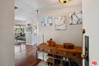 12115 San Vicente Blvd in Los Angeles, CA - Foto de edificio - Building Photo