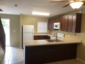 3500 SW 29th Terrace-Unit -D in Gainesville, FL - Building Photo - Building Photo