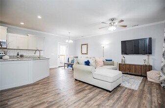 43 Allendale Dr in Bella Vista, AR - Building Photo - Building Photo