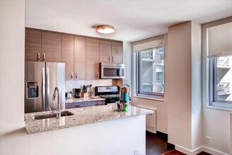 399 E 34th St-Unit -ID1029144P in New York, NY - Building Photo - Building Photo