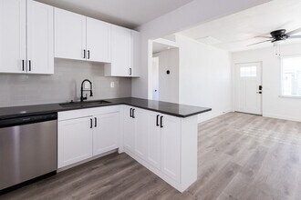 833 E Turney Ave in Phoenix, AZ - Building Photo - Building Photo