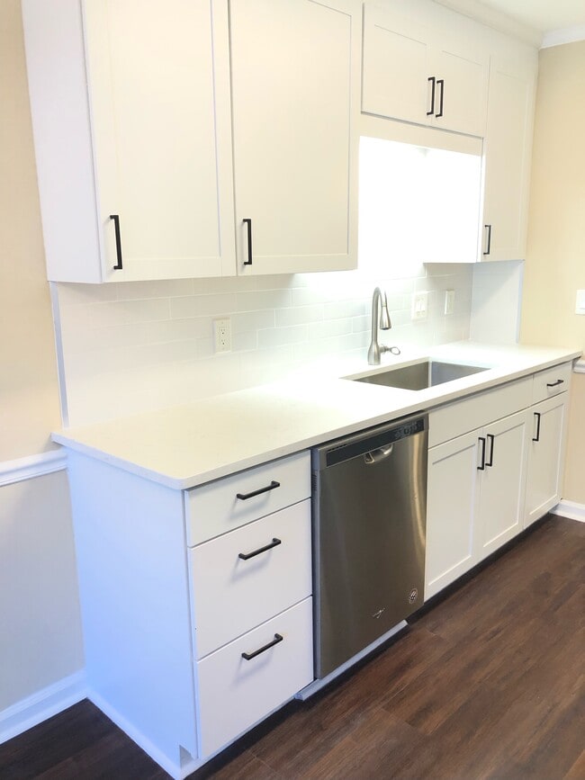 property at 2941 Governors Ct