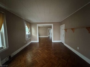 742 Pennington St in Elizabeth, NJ - Building Photo - Building Photo