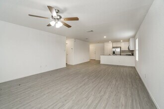 14007 Southton Basin in San Antonio, TX - Building Photo - Building Photo