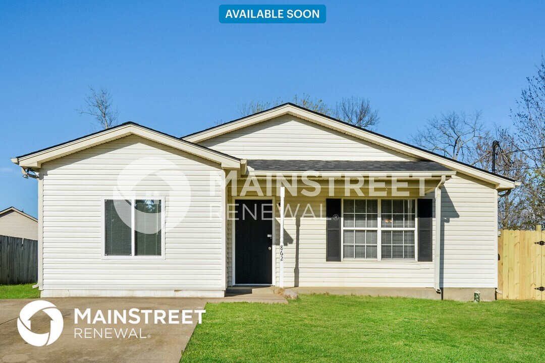 862 Lavergne Ln in La Vergne, TN - Building Photo
