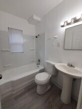 250 E Beechwood Ave, Unit 1 in Dayton, OH - Foto de edificio - Building Photo