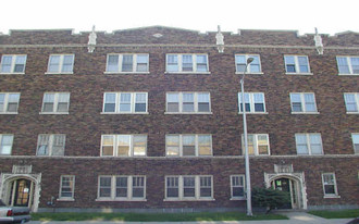 807-809 Forsythe Ave Apartments